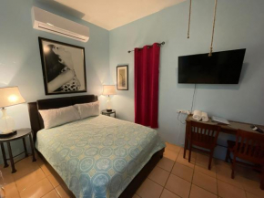 Walking Distance to Food Truck Park, Restaurant Viby Nightlife- Studio